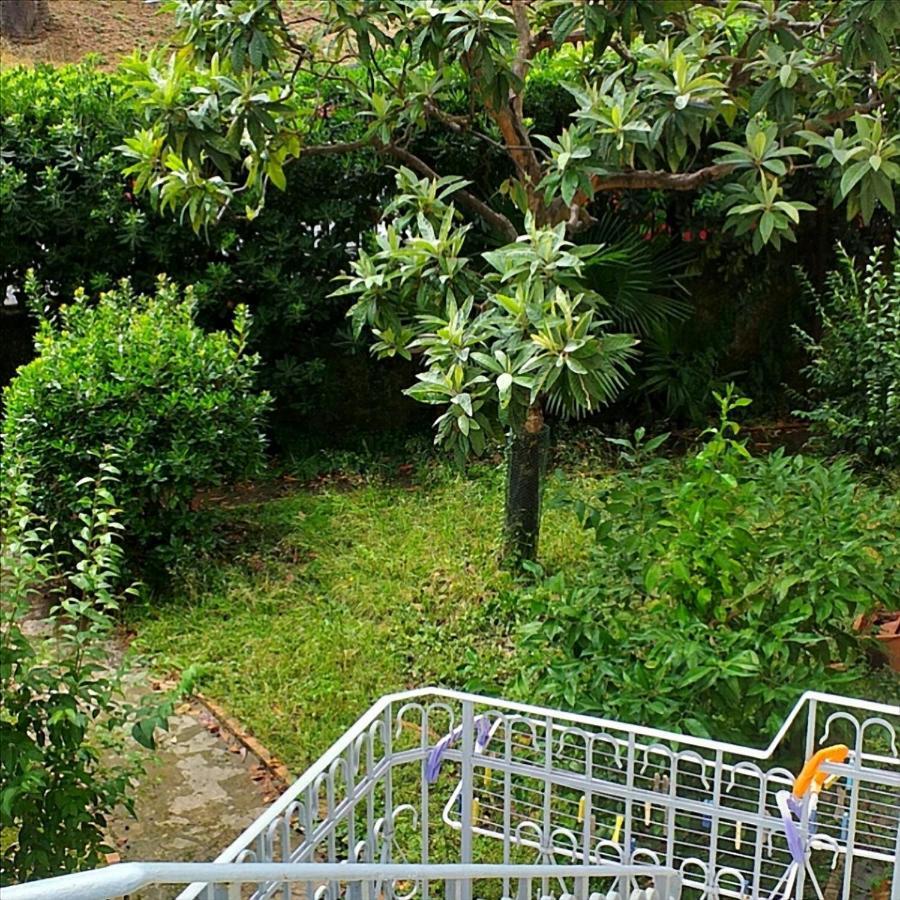 Un Giardino A Due Passi Dal Mare Apartment La Spezia Exterior photo